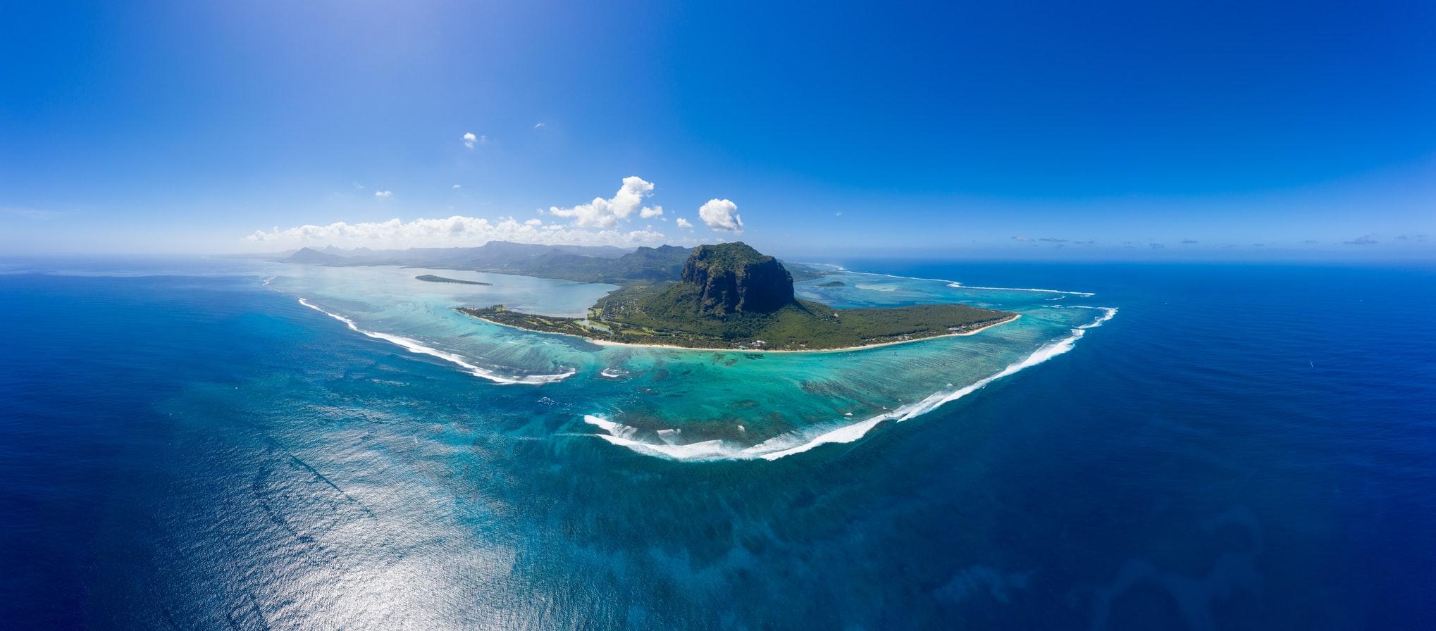 Why You Should Choose Mauritius For Your Honeymoon Vacation